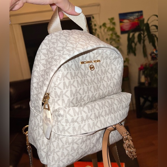 Michael Kors Slater XS Convertible Messenger Vanilla/Acorn Backpack - Picture 5 of 7